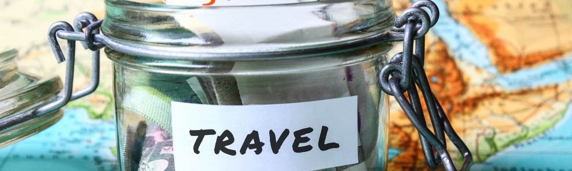 HOW TO SAVE MONEY  TO TRAVEL THE WORLD