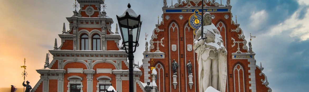 RIGA TOWN HALL SQUARE (LATVIA)